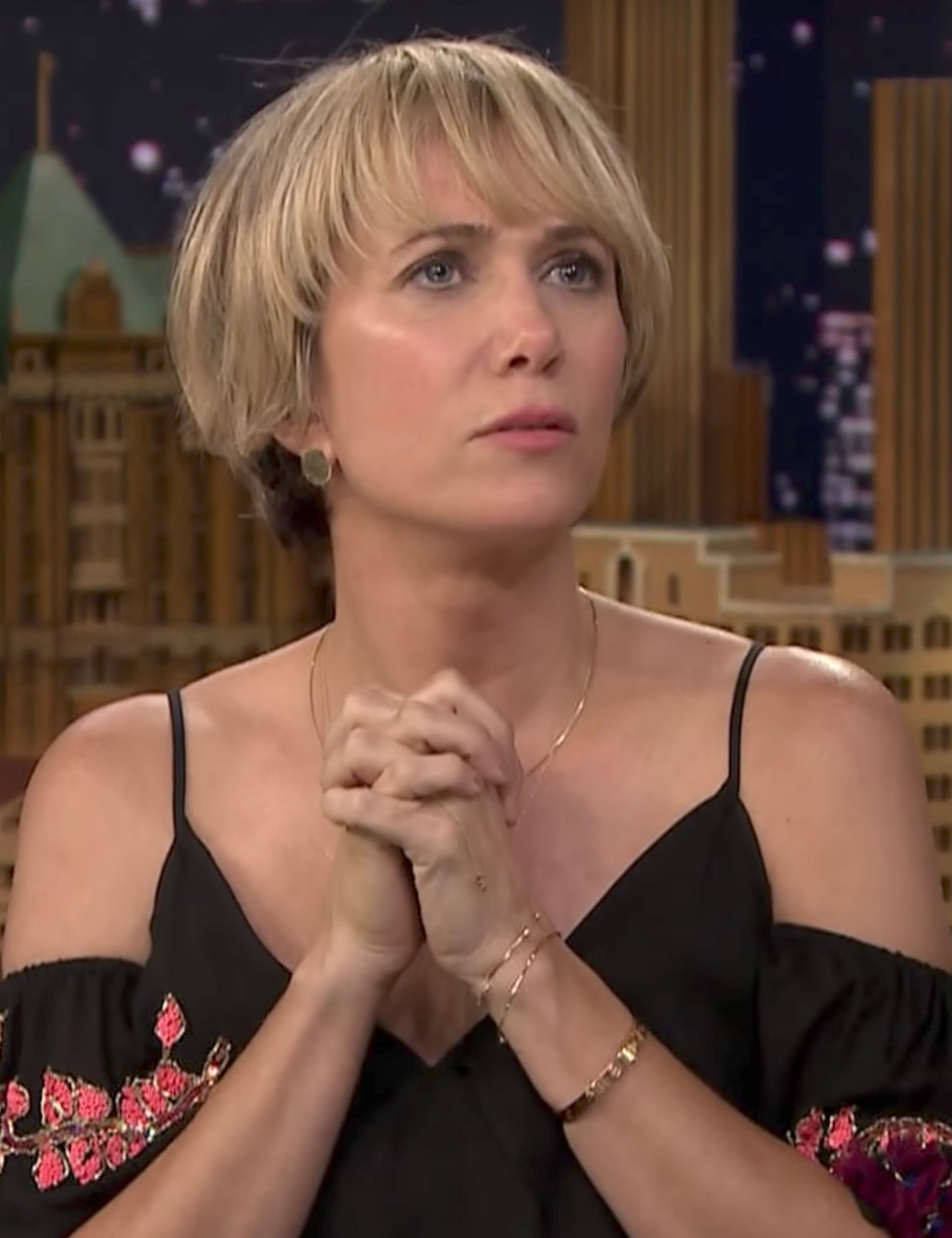 Kristen Wiig - Solid Eclipse Earring