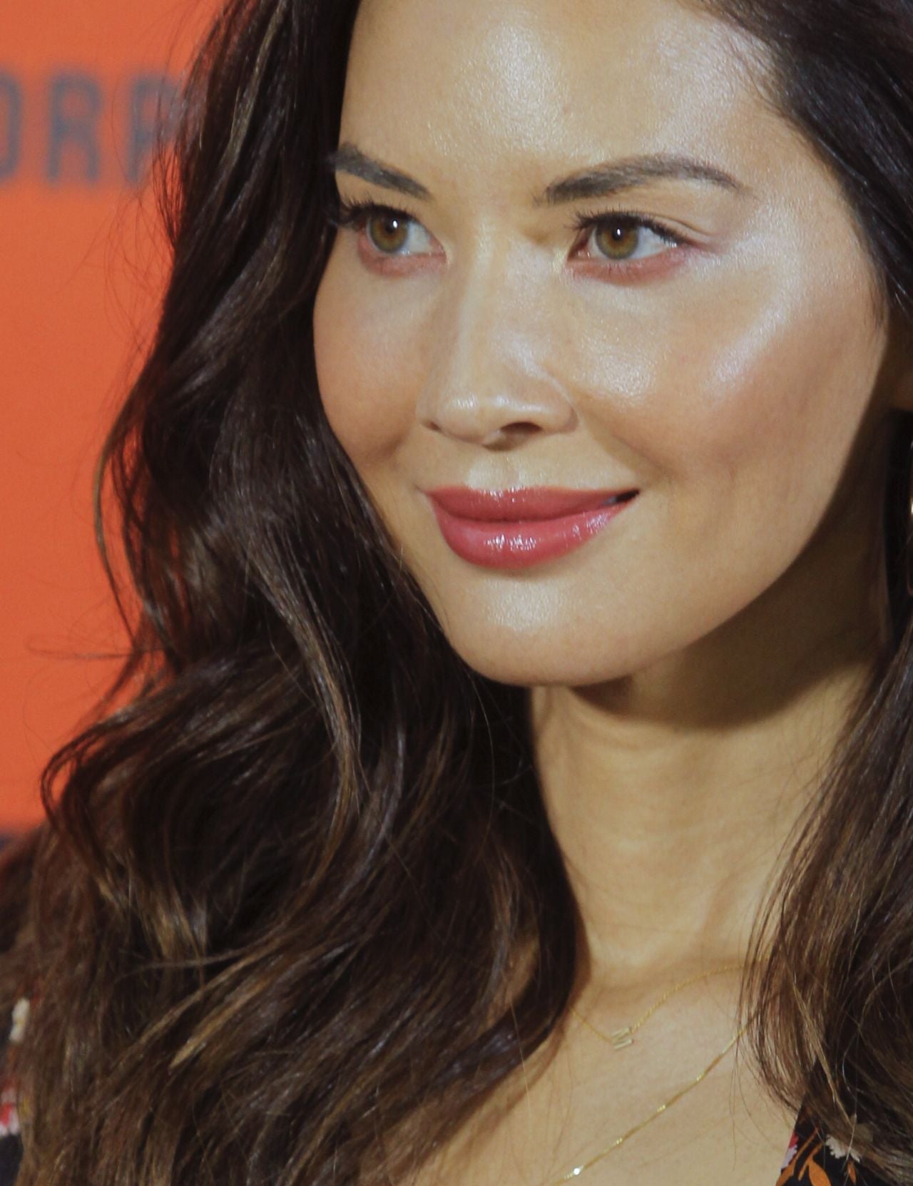 Olivia Munn - Asymmetrical Letter Necklace - M and The Slide Chain