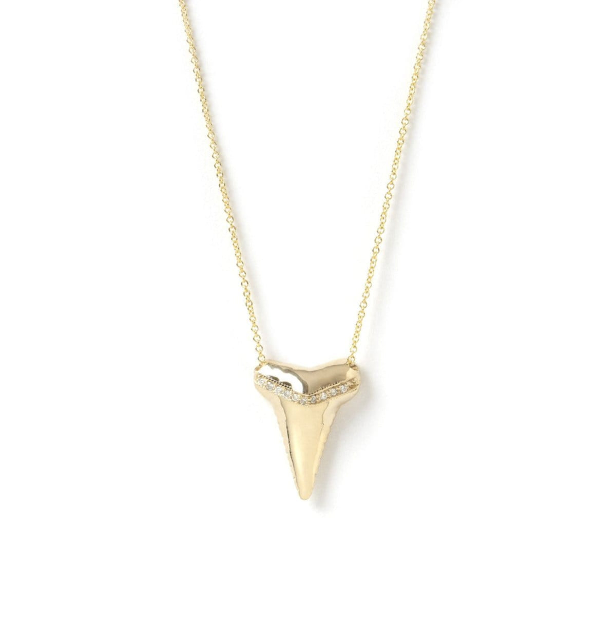 A Sharktooth Necklace with Diamond Ridge in yellow gold on a white background. 