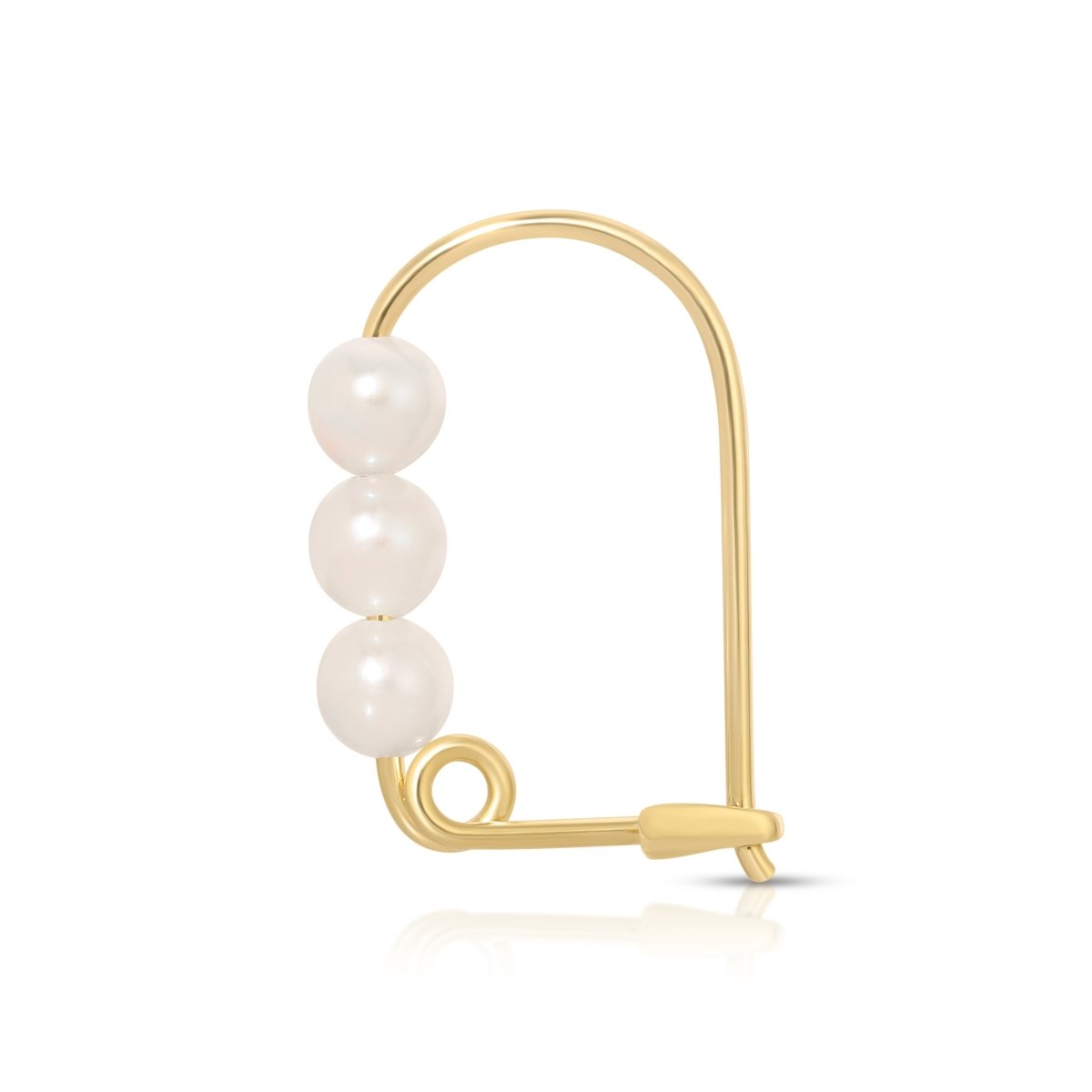 A Tres Pearl Earring on a white background. 